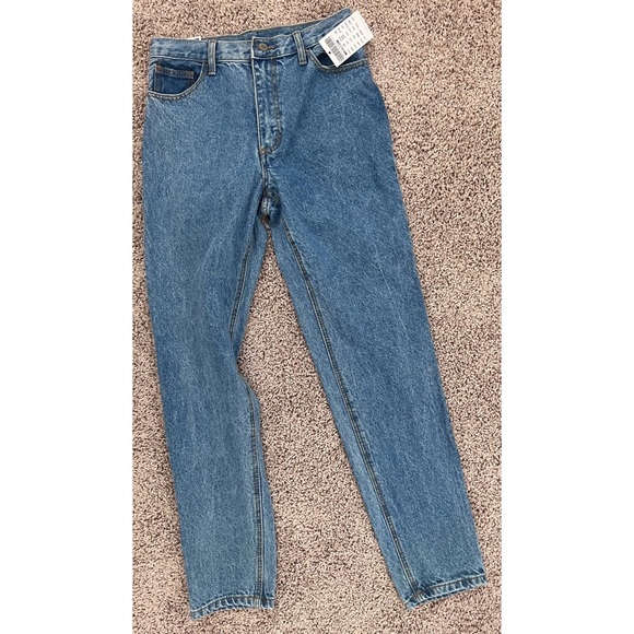 NWOT Brandy Melville RR119 Mom Jeans - Picture 2 of 5